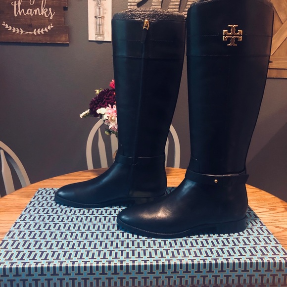 tory and burch boots